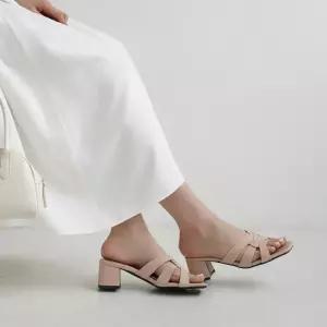 요한 꼬임 뮬 슬리퍼 MLLTS2g867