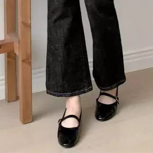 에나멜 소재 메리제인 여성 플랫 슈즈 5FWY (WFJZFU0)