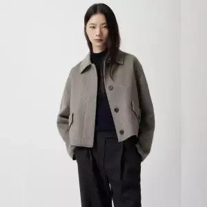 [롯데백화점]쥬크 플랩 포켓 핸드메이드 크랍 코트 (Z254MSG151)