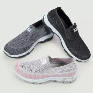 남녀공용 메쉬 슬립온 키높이 운동화 워킹화 미끄럼방지 발등밴딩 편한신발쿠션온 통풍온 온화 끈없는 캐주