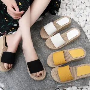 슬리퍼 편안한 푹신한 키높이 여성 슬리퍼 퀼팅 통굽 여름 실내화 학교 샌들