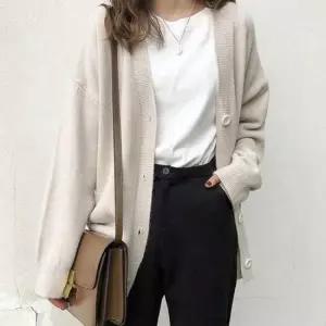 겨울여성가디건 여자 간절기 데일리 검정 가디건 루즈 핏 사무실 코디
