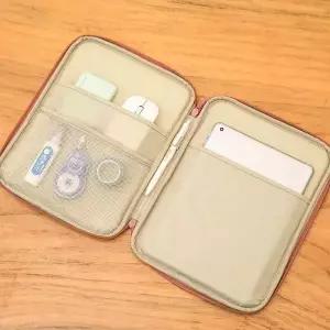 [셀러에이드]무지 버스 태블릿 파우치 LM0114 메신저백 서류 백팩 라운드 방 가