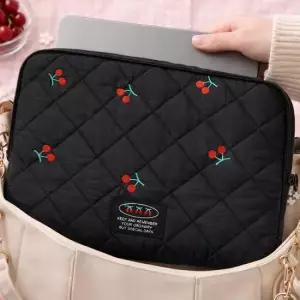 아트박스 13인치 노트북파우치 체리