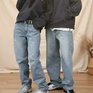 세미와이드 구제 워싱 데미지 남녀공용 청바지