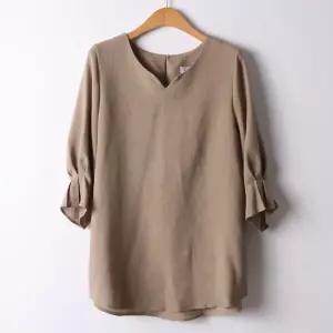 [아이우먼] 주름소매브이블라우스 OLI562M603 빅사이즈_P418627844