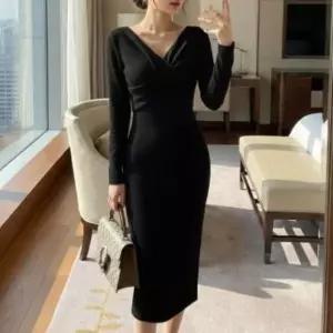 [옷자락]여성 꼬임랩 오프숄더 슬림핏 트임 니트 롱드레스_P418653111