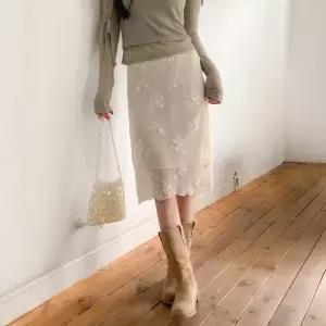 [요즘에] 엔디레이어드플라워스커트