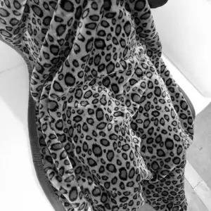 [콩심팥심]차량용 사무실 무릎 극세사 블랭킷 담요 그레이 호피 밍크담요