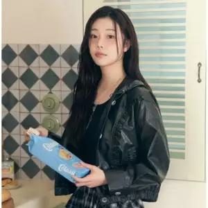 백화점 에고이스트 러플 디테일 페이크레더 점퍼 ES2TZ301