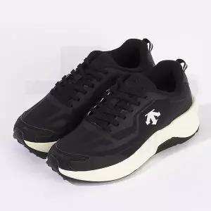 [하프클럽/데상트]데상트 공용 퓨텍트 FUTECT 파워그립 블랙 운동화