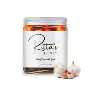 식사와 전반적인 웰빙을 향상시키는 리타의 꿀 발효 마늘 꿀. 100% 순수하고 영양이 풍부한 캘리포니아 야생화 꿀과 발효 마늘 정향