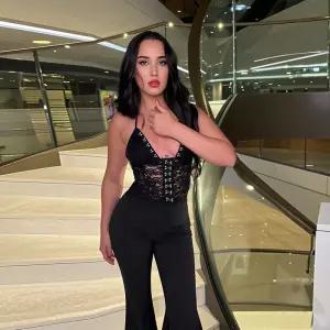 포뇨 여사친 깊은 스키니 점프슈트 홀터넥 브이넥 오버올 나시 OPH1