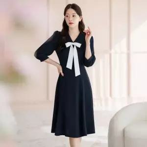 [시크라인] 마큘아 배색 타이넥 플레어 원피스