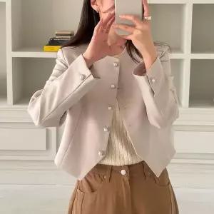 [하프클럽/셀러허브_여성트랜드패션]여자 탱크 컷오프 진주단추 들러리룩