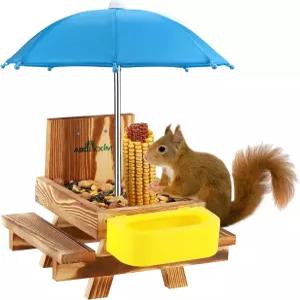 물그릇이 있는 믹시디어 나무 다람쥐 모이통 테이블 우산이 외부용 피크닉 옥수수 콥 홀더가 귀여운