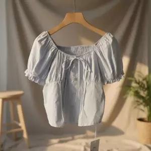 [다잇템] 여성 벌룬 SS 스퀘어넥 휴가용 잔주름 반소매 블라우스_24587033_588872