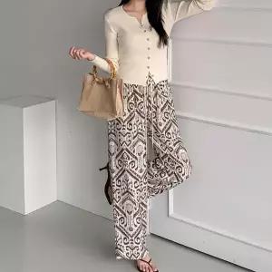 /옷자락 여자 해외여행 휴양지룩 통 바지