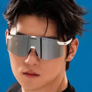 우벡스 pace stage S(스몰) 회이트매트 실버미러 스포츠 선글라스 김도영착용모델