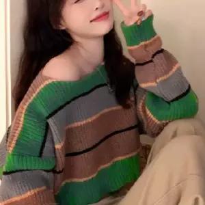 오프숄더 크롭 니트 티셔츠 ST230821 MTY5+3FeI