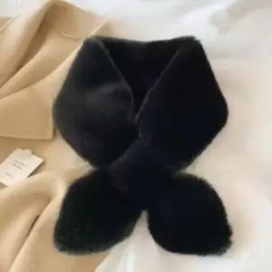 여성 부드러운 크로스넥 숏 인조털 머플러