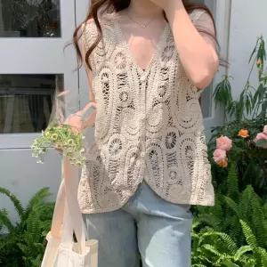 쉐르 레이스 조끼 브이넥 니트 탑