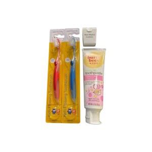 칫솔 키트의 브레인 워시드 커스텀 번들에는 부드러운 2개, 치약 치실(범블비)이 포함되어 있습니다