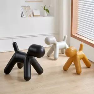 스툴 의자 아이방 장식 인테리어 그린스몰 거실