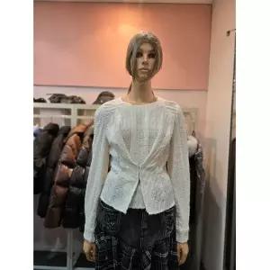 [에고이스트] 레이스업 포인트 라운드넥 페미닌 블라우스 EQ4WB-160 675538