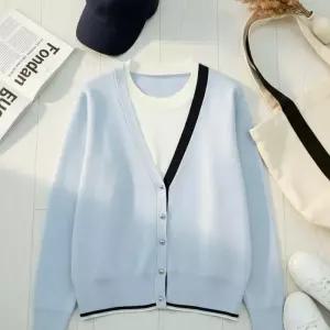 여성 레이온혼방 배색 브이넥 가디건 여유핏