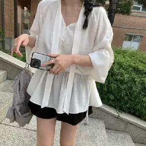 블리일리 프롬 타이 셔링 원피스 블라우스 봄 여름 여행 나들이룩 데이트룩