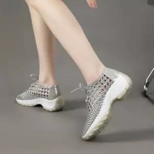 여성 캐주얼 여름 샌들 펀칭 메쉬 가죽 웨지힐 리얼 통굽 통기성 웨지 슈즈 ST5