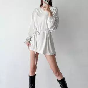 [신상오픈런]여성 리본 허리끈 보트넥 미니 원피스 빅사이즈 티셔츠 (41566402)