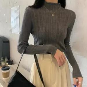 [의류] 여성 세미 시스루 스타일 터틀넥니트 골지패턴 글램니트