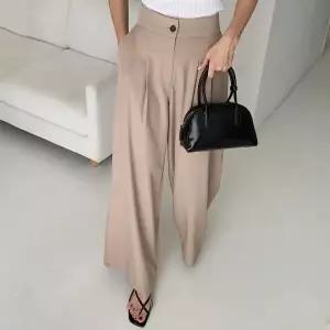 /신상오픈런 여성 폴리스판 찰랑이 와이드핏 핀턱 롱 팬츠