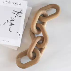 내추럴 우드 체인 링크 데코 - 커피 테이블 TV 스탠드 및 거실용 21인치 라이트 미디엄 장식용 오브제