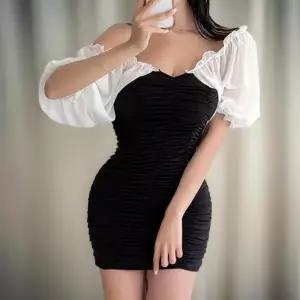 [신상오픈런]여성 오프숄더 미니 원피스 시스루 셔링 투톤 파티룩 (39101425)