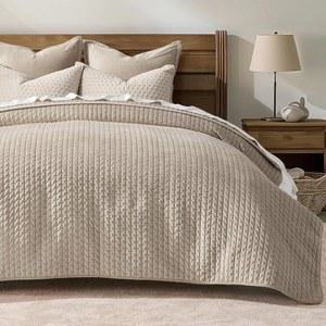 에버그레이스 럭셔리 벨벳 퀼트 세트 킹 사이즈 3피스, 부드러운 크로스 스티치 이불 세트, 베개 심 포함, 사계절용 경량 커버렛 침대 스프레드 침구 가벼운 타우페