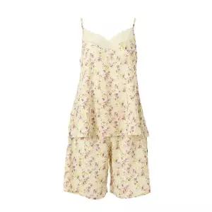 [롯데백화점]비너스 가볍고 터치감이 좋은 화사한 들꽃 프린트 상의하의세트 VDWHS5026