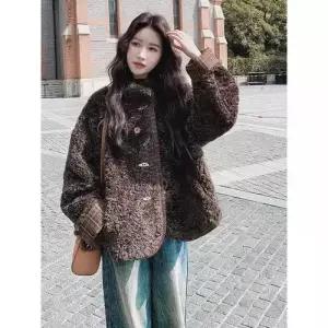 여성 동계 램스울 숏 코트 트렌디 키높이 아이템 모피 일체형 뽀글이 퍼 HT4