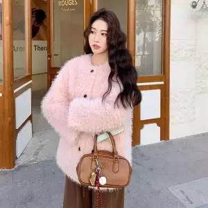 여자 핑크 겨울 트렌디 아이템 코트 모피 램스울 쇼트 두툼한 털 HT4
