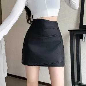 [신상오픈런]미니랩스커트 슬림핏 딱붙 페이크레더 여성44 (28833109)