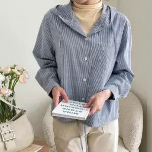 [신상오픈런]후드셔츠 자수 루즈핏 봄출근룩 스트라이프 여자남방 (28812160)
