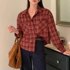 [신상오픈런]여성용 체크 패턴 크롭 레이온 셔츠 투포켓 디자인 (42614587)