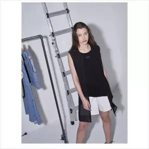 [하프클럽/올리비아로렌]올리비아로렌 HC04 폴리 집업 베스트 VOCQC5M5121