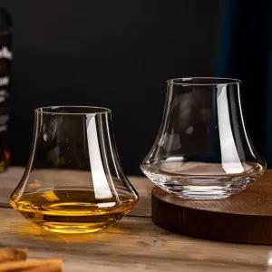 소품 장식 와인바 고급바 위스키 꼬냑잔 빠텐