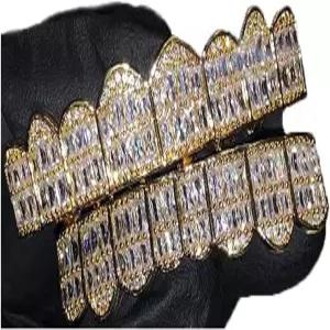 14K 바게트 골드 조커 스 아웃 그릴즈 상단과 하단이 있는 히프홉 치아 입 세트