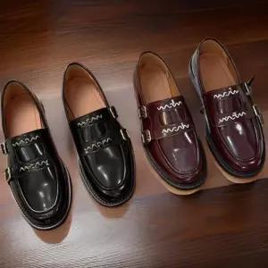 [신상오픈런]여성용 에나멜 가죽 더블 버클 정장 로퍼 (32966991)