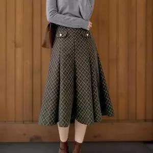 [신상오픈런]여성 체크 롱스커트 기모 플레어 뒷밴딩 겨울용 절개 디자인 (42636229)