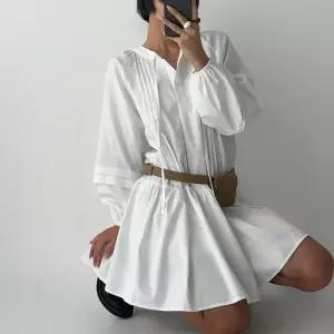 [신상오픈런]여성 타이 헨리넥 퍼프 소매 핀턱 플레어 가을 미니 드레스 (40734317)